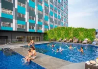 Ibis Styles Bekasi Jatibening - Pool