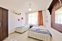 Santosa Pension - Guest houses
