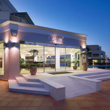 Molos Bay Hotel