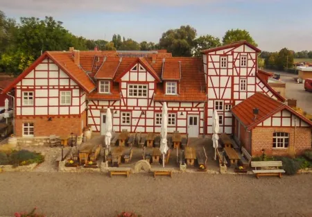 Hotel Restaurant Mühlenhof Bosse Отели в г. Кирххайлинген