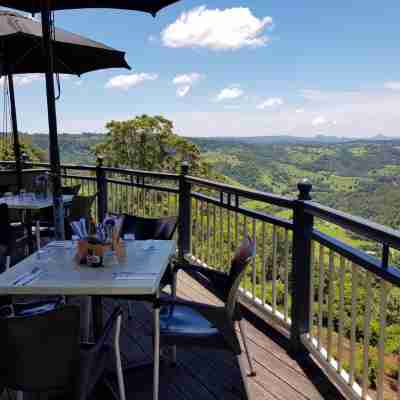 Mayfield on Montville Dining/Meeting Rooms