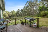Summertime Cottage Hotels in Geeveston