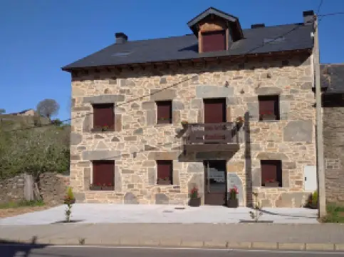 Apartamentos Turisticos Las Candelas