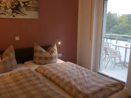 Hotel Haus Wittwer Отели рядом с достопримечательностью «Osaka»