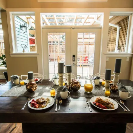 Kelowna Bed & Breakfast - Chatham House