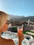 Daos Suites & Terrace Marbella - Hot Tub
