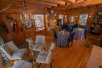 Elliott House Boutique Inn Hotels in Fresno County