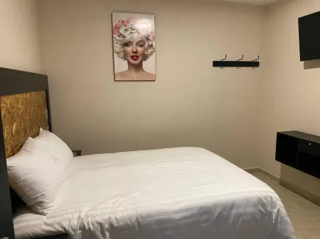 Hotel Central Pirámides