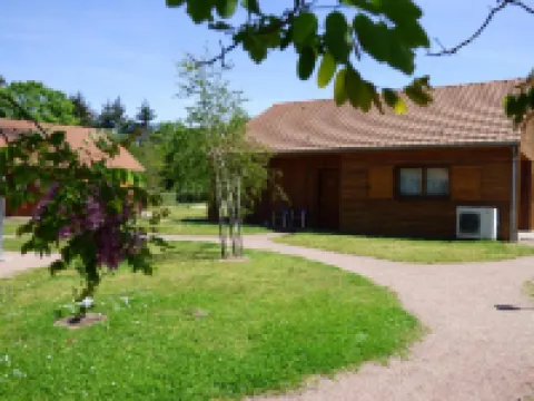 Le Chalet de la Foret Hôtel 3 étoiles et Restaurant Hotels in Vierzon