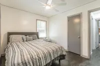 The Sweet Creek Luxurious Villas Hotels near Marshalls