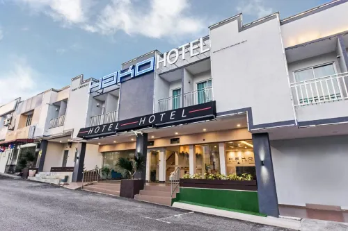 Hako Hotel Taman U - 주차장