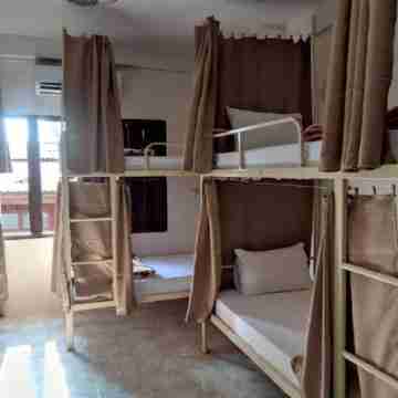 Vongprachan Backpackers Hostel Rooms