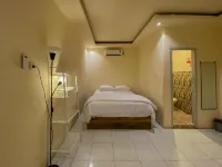 Urbanview Hotel ME Jayapura Hotels in Sentani Kota