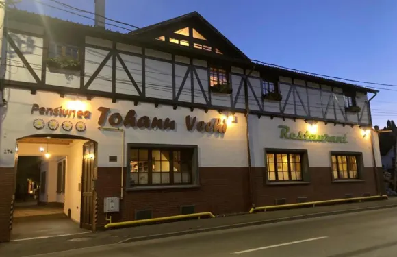 陶哈努維茨旅館及餐廳