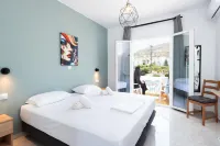 Aratos Hotel