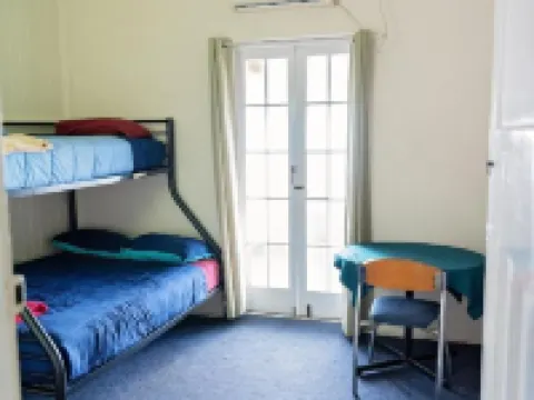 Hotel Metropole Proserpine فنادق في بروسربين