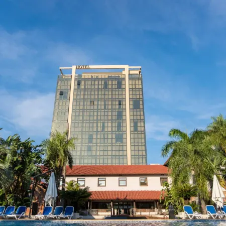 Turismo Hotel Casino فنادق في كورينتس