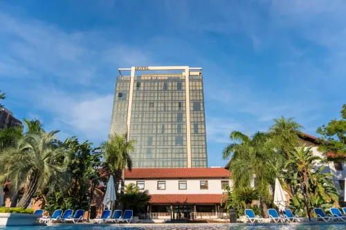 Turismo Hotel Casino - Kolam Renang
