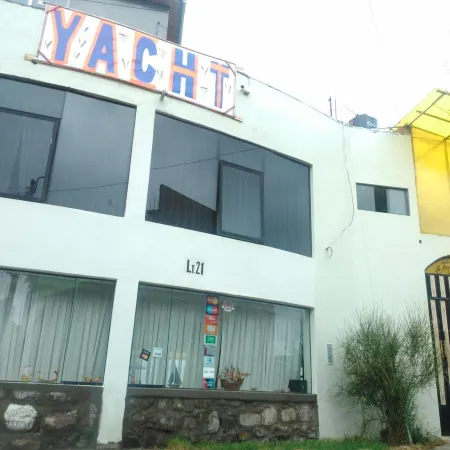 Yacht Lago Titicaca
