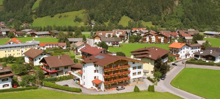 Alpenhof Hotel Garni Suprême Hotels in Zell am Ziller