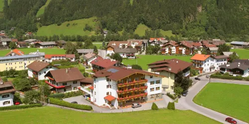 Alpenhof Hotel Garni Suprême - balcón