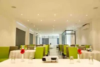 Hotel Mamallaa Heritage - breakfast