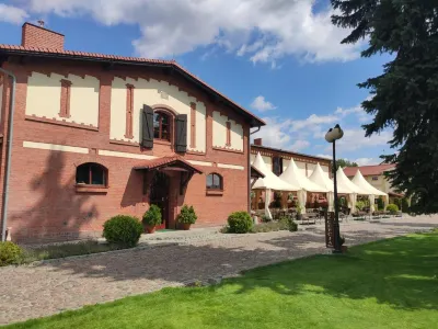 Hotel Sandro Silver & Spichlerz Antoniny Hotels near Statek