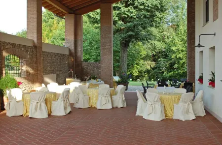 Corte Della Rocca Bassa Отели в г. Моццекане