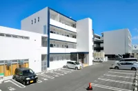 Costa Bella Condominium Resort - parking