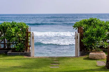 Samudra Beach Villa Отели рядом с достопримечательностью «Си Тертл Хатчери - Хабарадува»