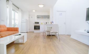 Ben Yehuda Rooftop Apartments