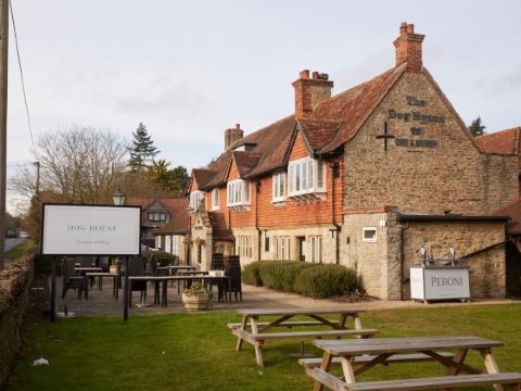 Dog House by Chef & Brewer Collection