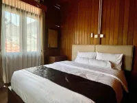 Tomohon Private Pool Villa Batu