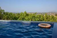 Vits Select Jayshin Igatpuri - Pools