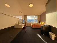 Te Anau Manapouri Lake Hotel Hotels in Manapouri