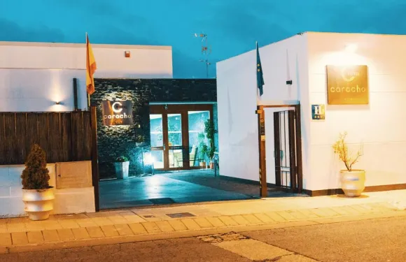 卡拉克酒店及餐廳