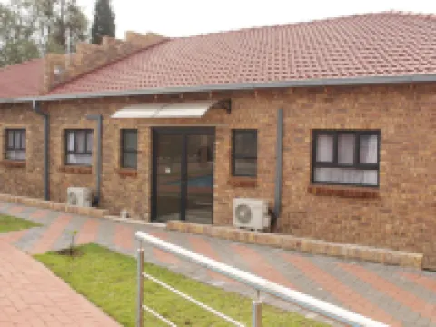 Emperor Lodge and Tours Hotels in Germiston