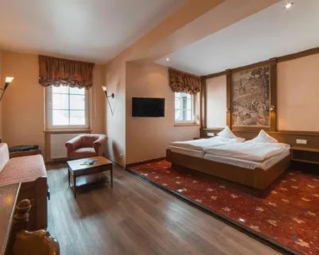 Akzent Hotel Berg's Alte Bauernschänke- Wellness Und Wein Hotels in Rudesheim