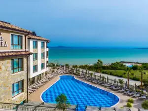 Natura All Seasons Boutique Hotel