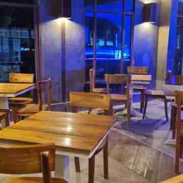 Eyy Hostel Dining/Meeting Rooms