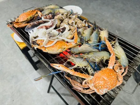 Level UP pool villa Rayong Отели рядом с достопримечательностью «Mae Ram Phueng Beach»