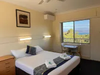 Bayview Motor Inn Hotels in Boydtown