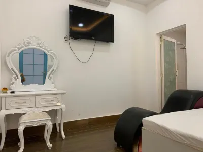 Hotel Mai Tuan Nguyen Van Linh