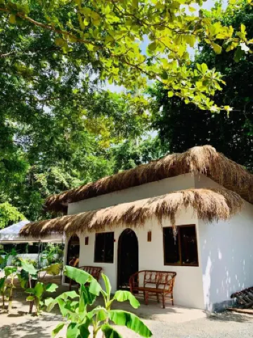 Manawari Beach Resort