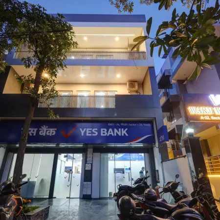 Hotel Warm Welcome Inn 26 - Near Sector 18 Metro Noida