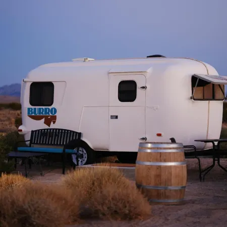 Tarantula Ranch - Death Valley Glamping & Vineyard