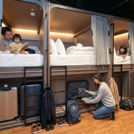 Straits Heritage Hostel Отели рядом с достопримечательностью «Игровое поле «Паданг»»