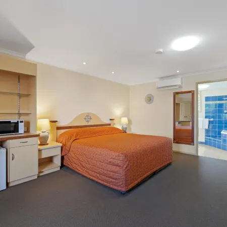 Villa Mirasol Motor Inn