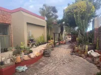 A la Martha's Air-Port Guest House - โฮมสเตย์