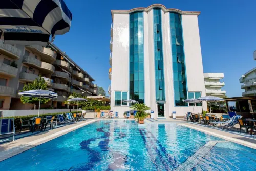 Hotel Ambassador